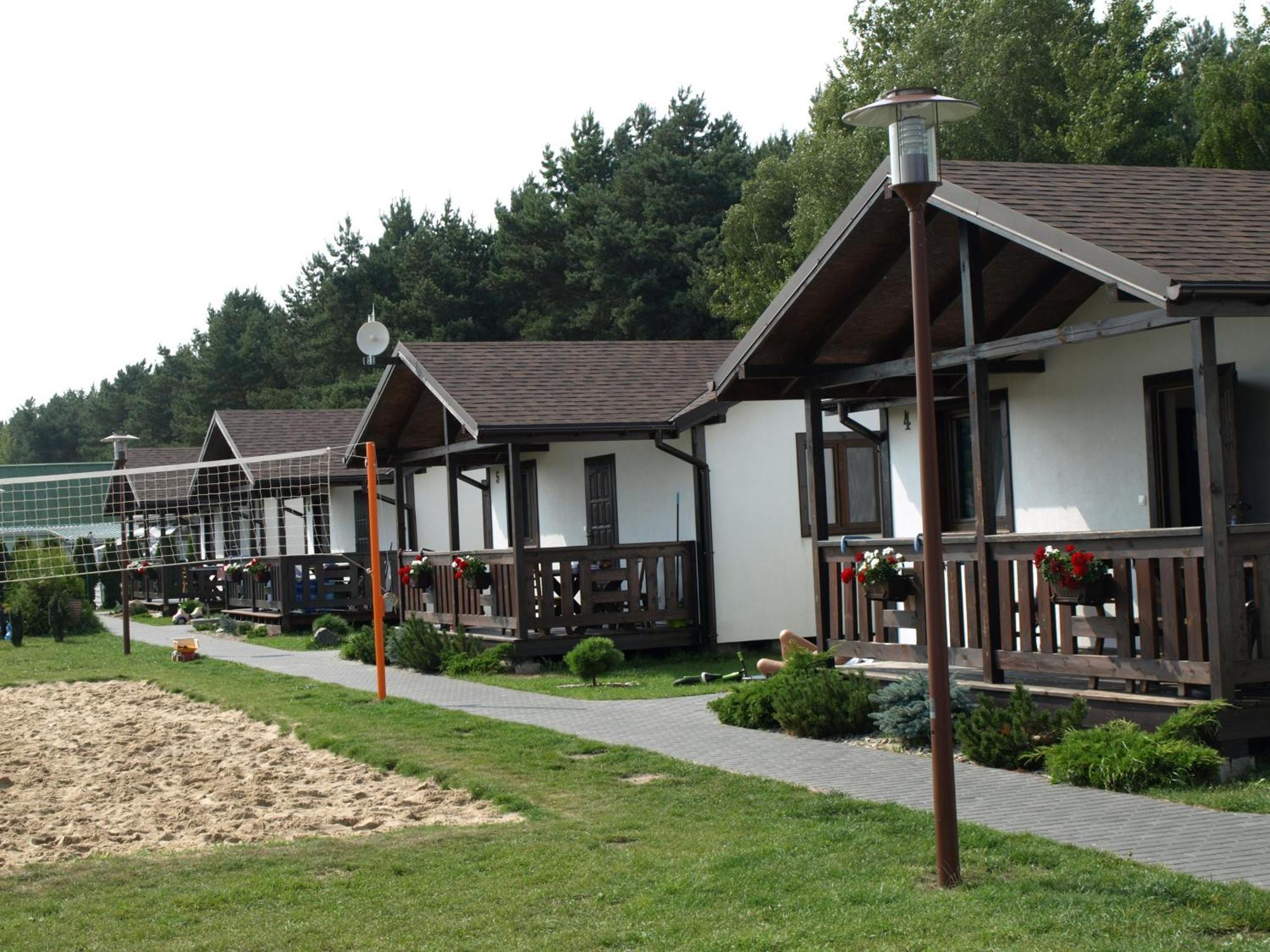 Domki Letniskowe Leniuszkowo Bobolin Exterior foto
